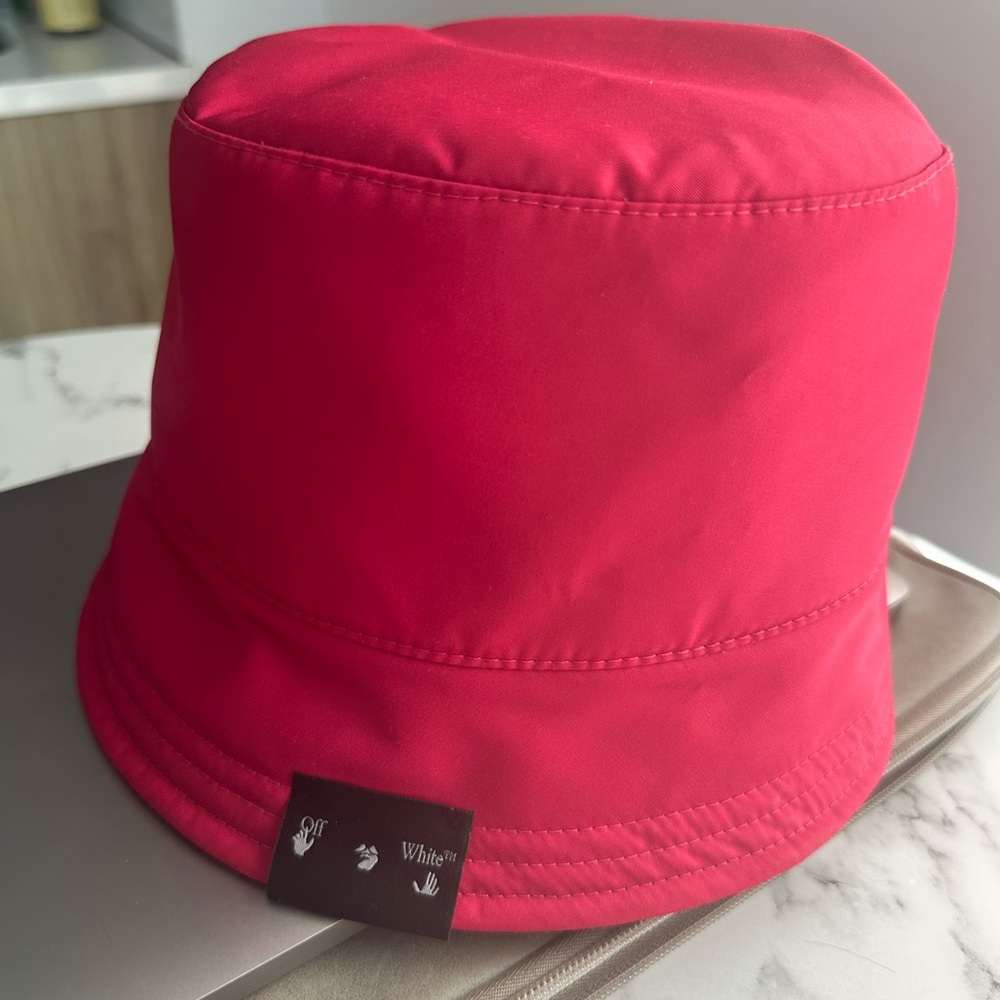 Off White Reversible Nylon Bucket Hat - image 5